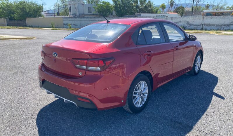 KIA RIO LX 2020 lleno