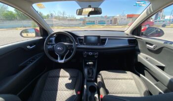 KIA RIO LX 2020 lleno