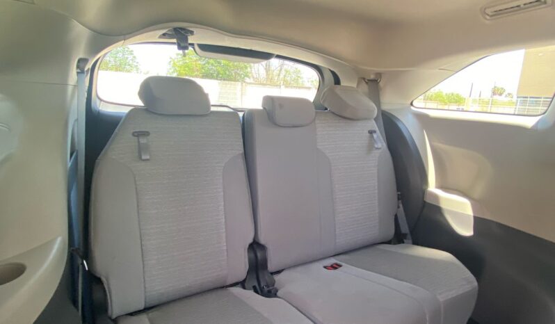 TOYOTA SIENNA 2021 lleno
