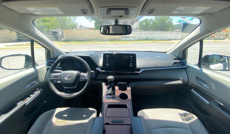 TOYOTA SIENNA 2021 lleno