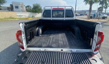 NISSAN FRONTIER SE 2023 lleno