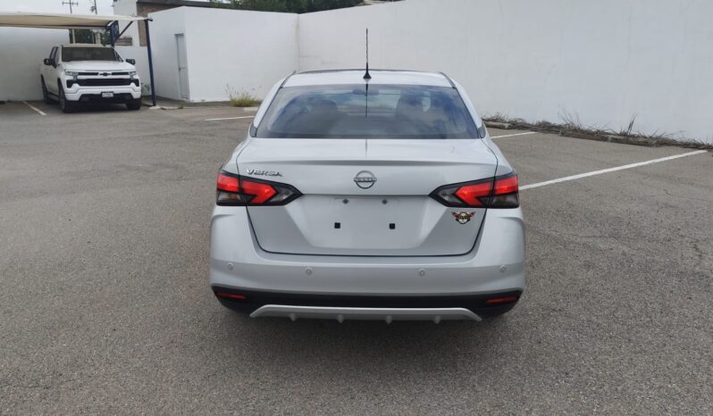 NISSAN VERSA SENSE 2024 lleno