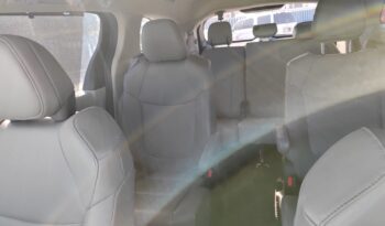 TOYOTA SIENNA XLE 2022 lleno