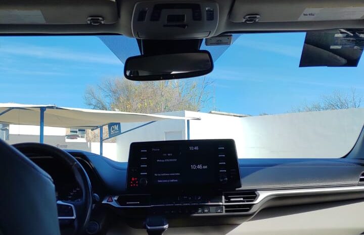 TOYOTA SIENNA XLE 2022 lleno