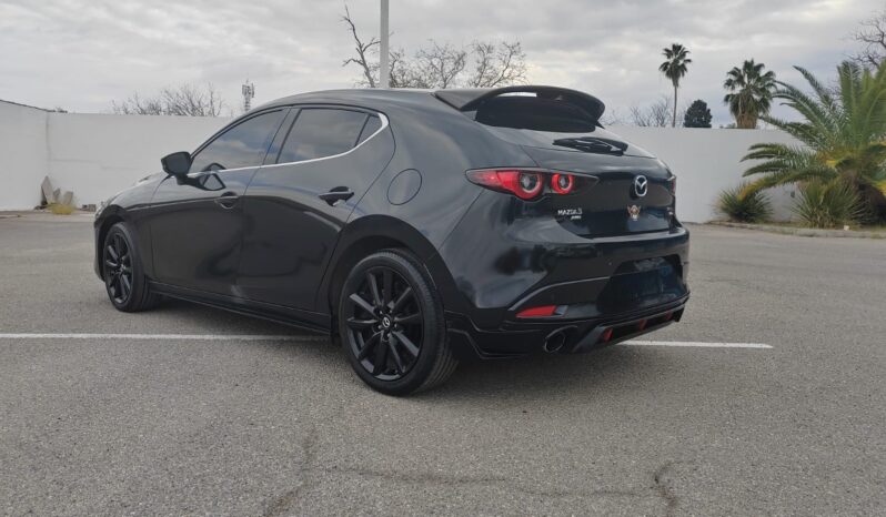 MAZDA 3HB CARBON ED 2023 lleno