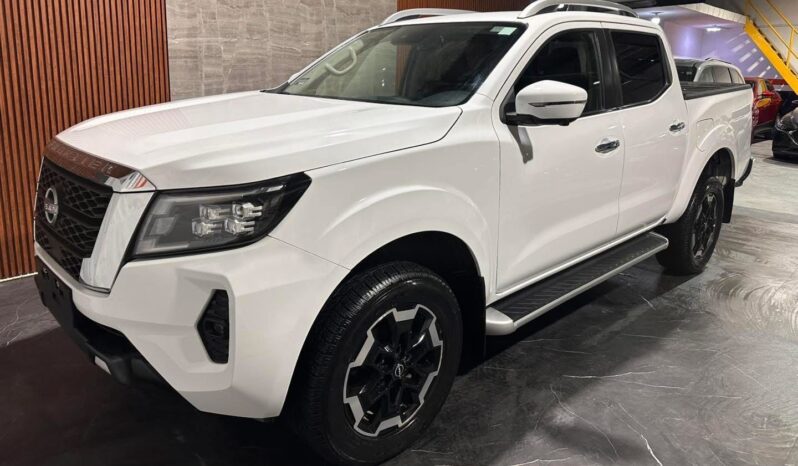 NISSAN FRONTIER PLATINUM LE 2024 lleno