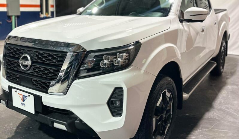 NISSAN FRONTIER PLATINUM LE 2024 lleno