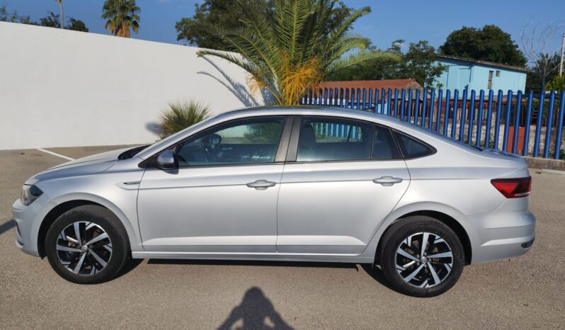 VW VIRTUS CONFORTLINE 2022 lleno