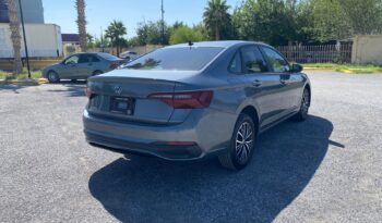 VW JETTA TRENDLINE 2024 lleno
