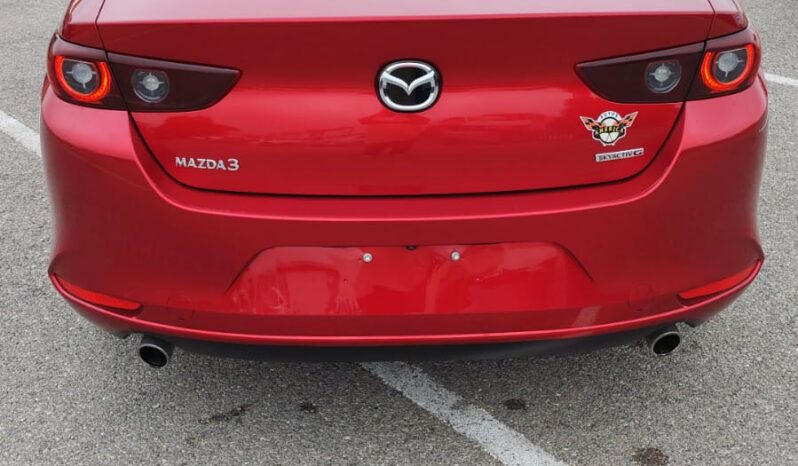 MAZDA  3  2023 lleno