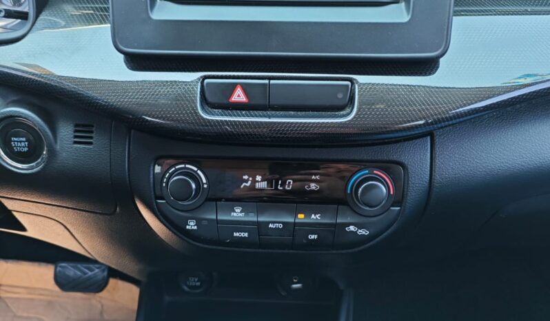 SUZUKI ERTIGA XL7 2022 lleno