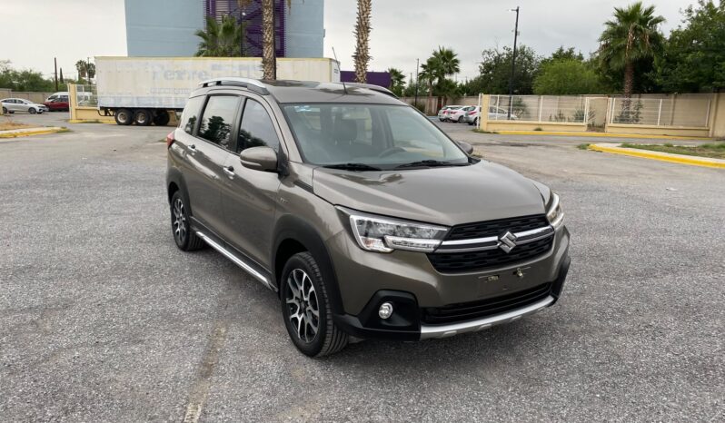 SUZUKI ERTIGA XL7 2022 lleno