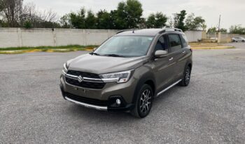 SUZUKI ERTIGA XL7 2022 lleno
